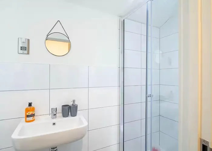 아파트 Spacious 2-bedroom Flat In