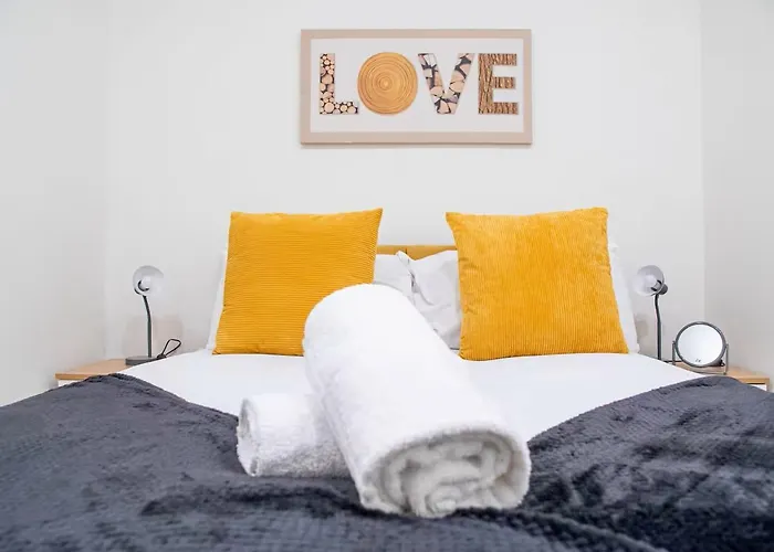 아파트 Spacious 2-bedroom Flat In 브래드퍼드