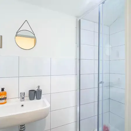 Appartement Spacious 2-bedroom Flat In