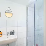 Lägenhet Spacious 2-bedroom Flat In