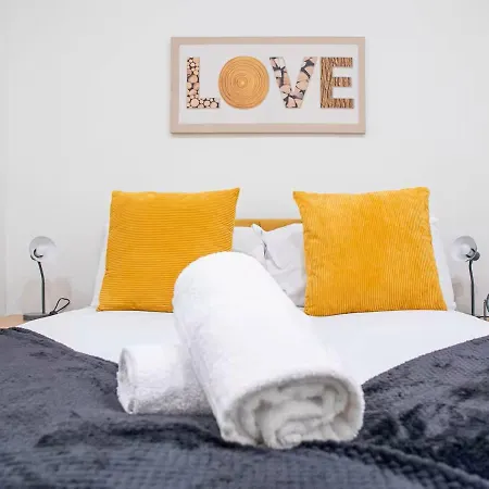 Lägenhet Spacious 2-bedroom Flat In Bradford (West Yorkshire)